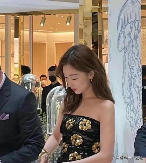 娱乐圈近期吃瓜的女明星,近期热议女明星吃瓜盘点